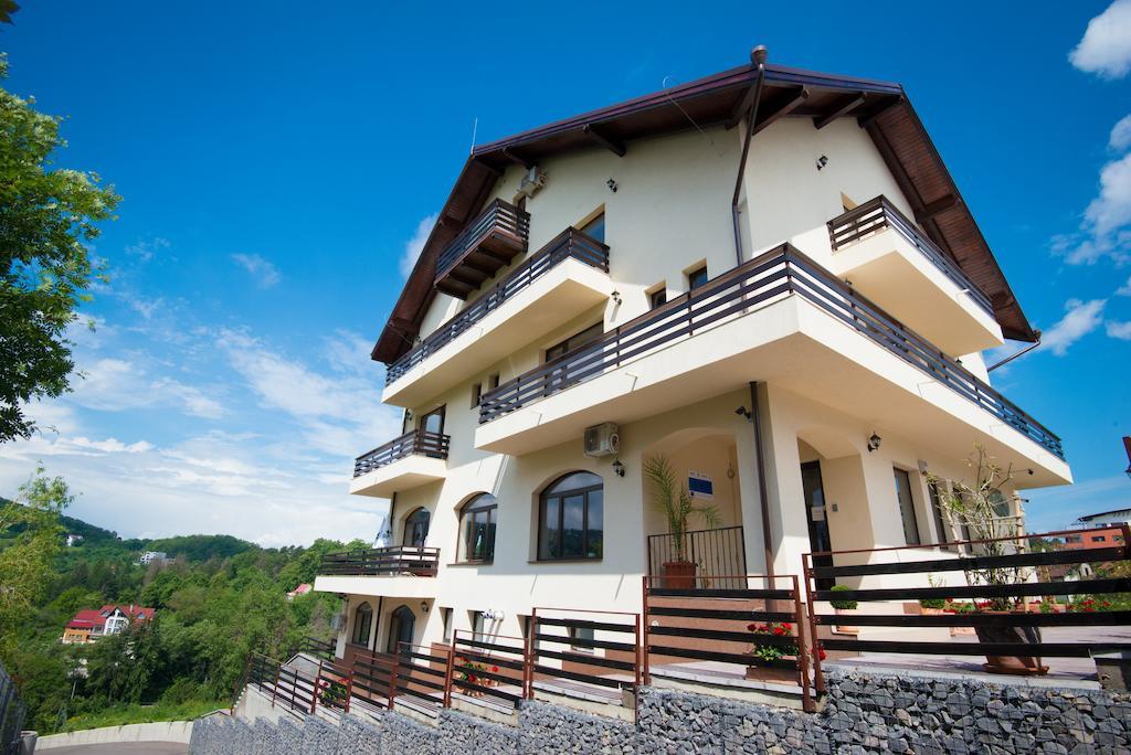 Gasthof Pensiunea Toscana 4*